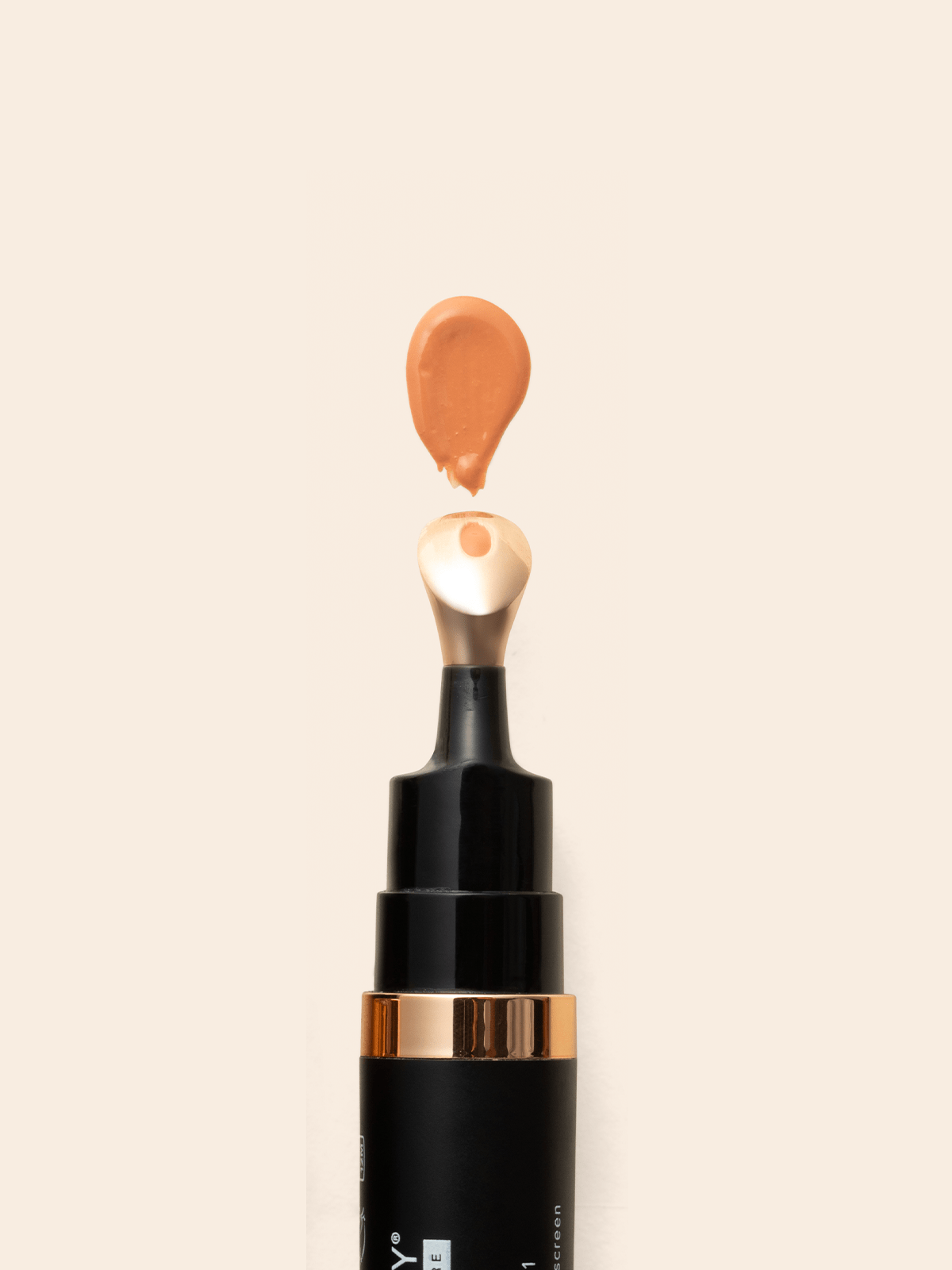 Luminous Eye Corrector SPF 41 - Deep